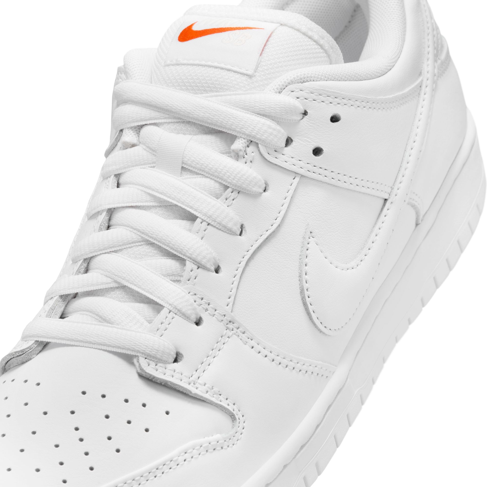 Nike SB Dunk Low Pro - White/White-White-White