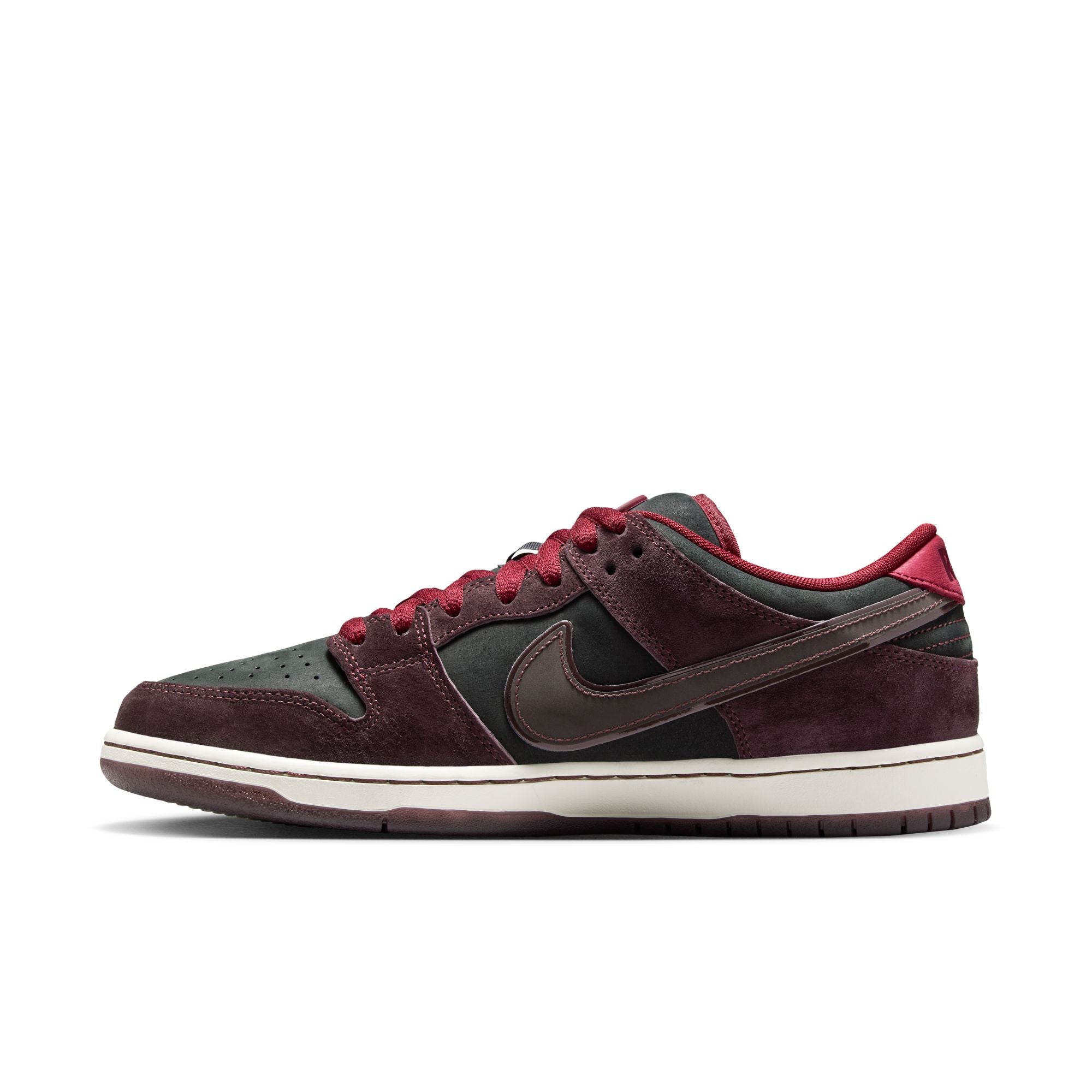 Nike SB Dunk Low Pro Quickstrike - MAHOGANY/DARK BEETROOT-TEAM RED-SAIL