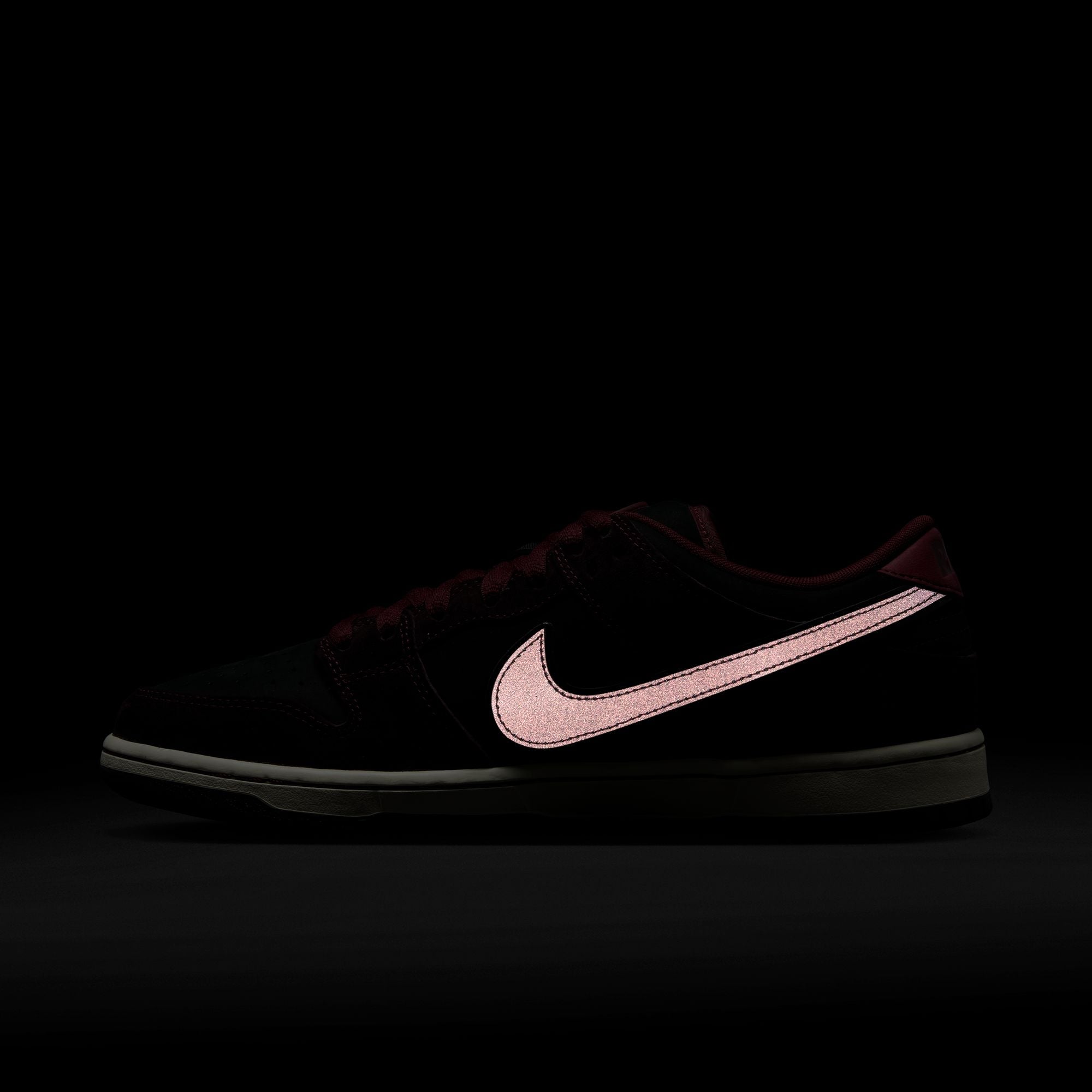 Nike SB Dunk Low Pro Quickstrike - MAHOGANY/DARK BEETROOT-TEAM RED-SAIL