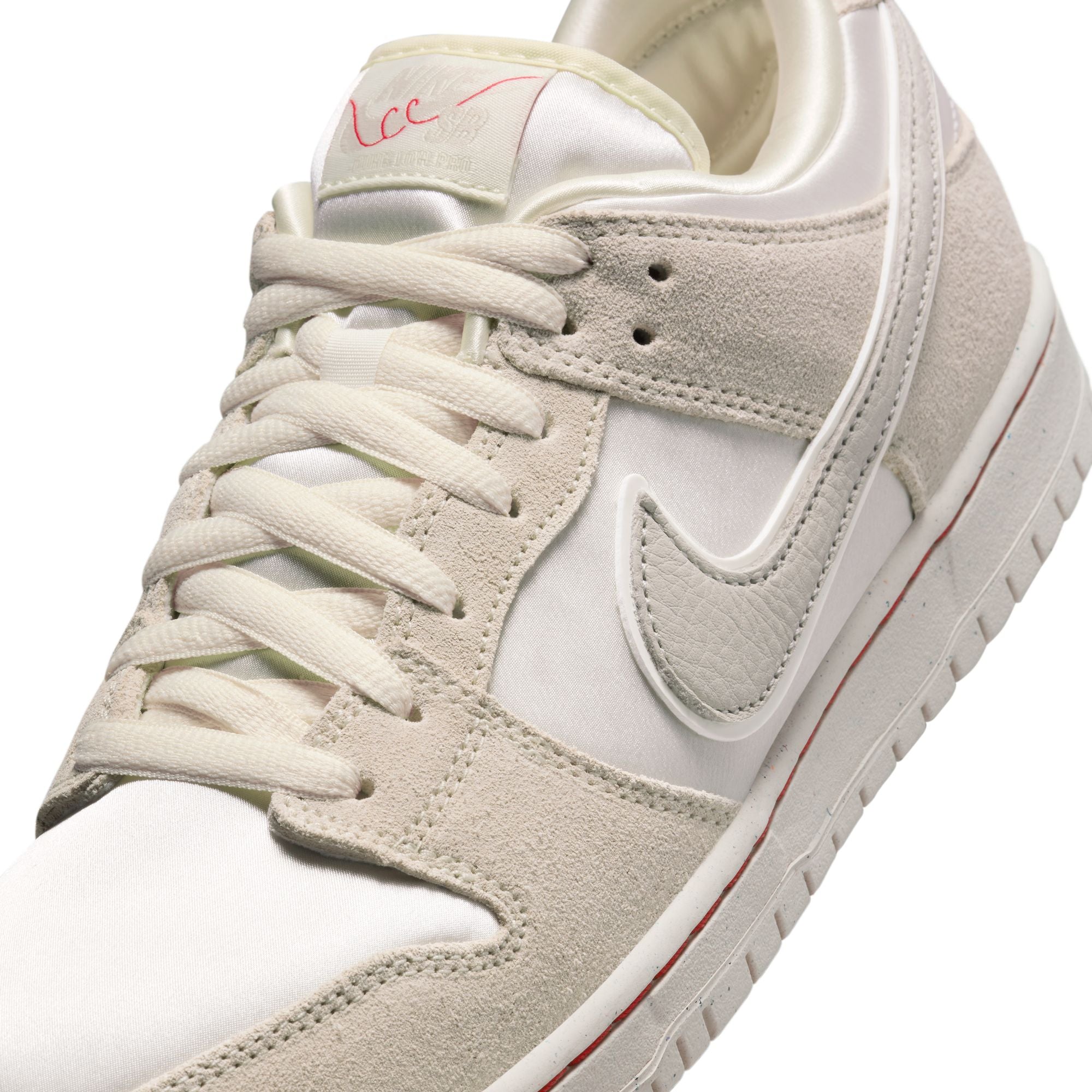 NIKE SB DUNK LOW PREMIUM - COCONUT MILK/LIGHT BONE-PHANTOM