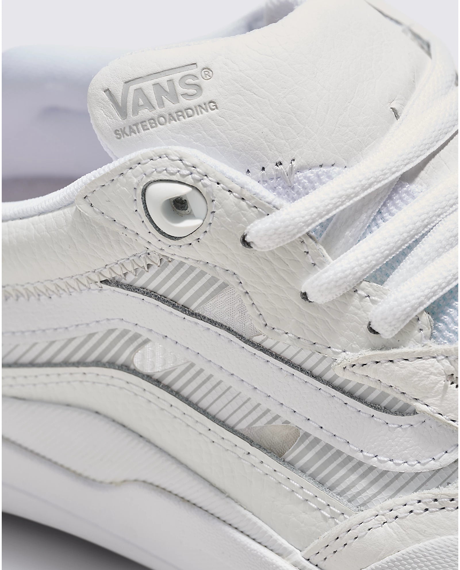 Vans Skate Wayvee 2 Shoe - White