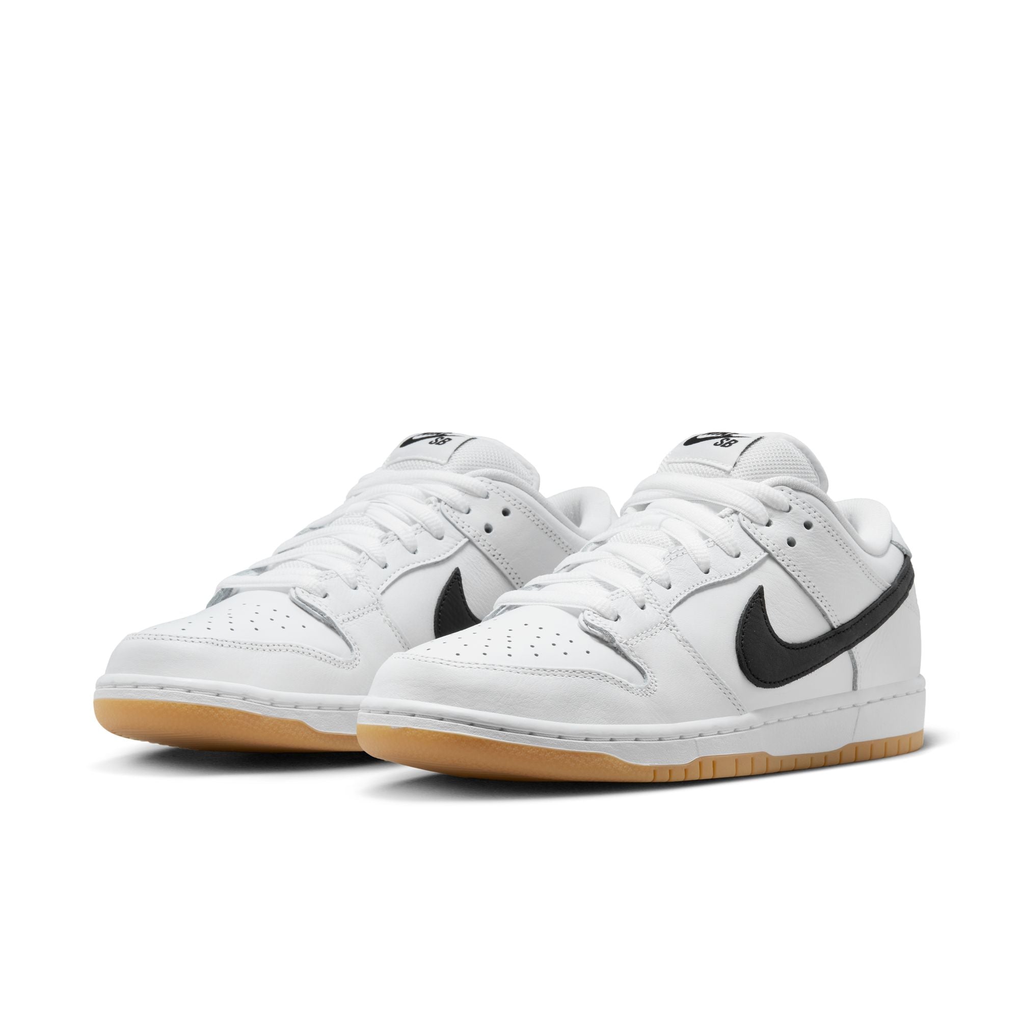 NIKE SB DUNK LOW PRO - WHITE/BLACK-WHITE-GUM LIGHT BROWN